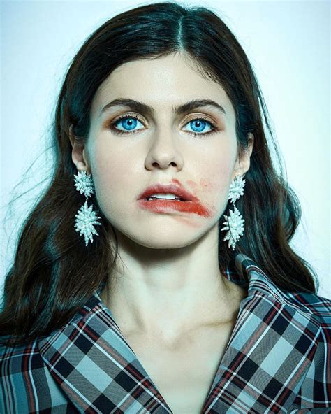 alexandra daddario photo gallery.